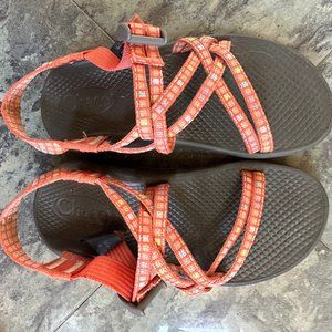 KIDS CHACO'S size 2